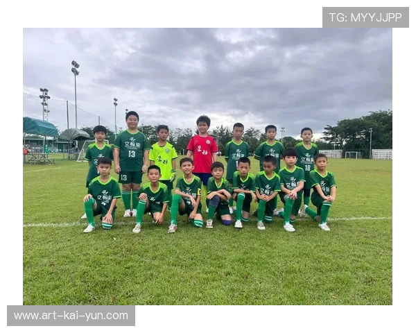 俱乐部青训营开放日吸引家长了解训练与发展路径,青训俱乐部怎么与学校合作