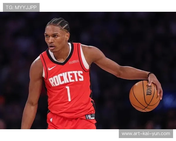 NBA球星不看人传球全场沸腾:场上奇迹的背后 NBA球星不看人传球全场沸腾:场上奇迹的背后